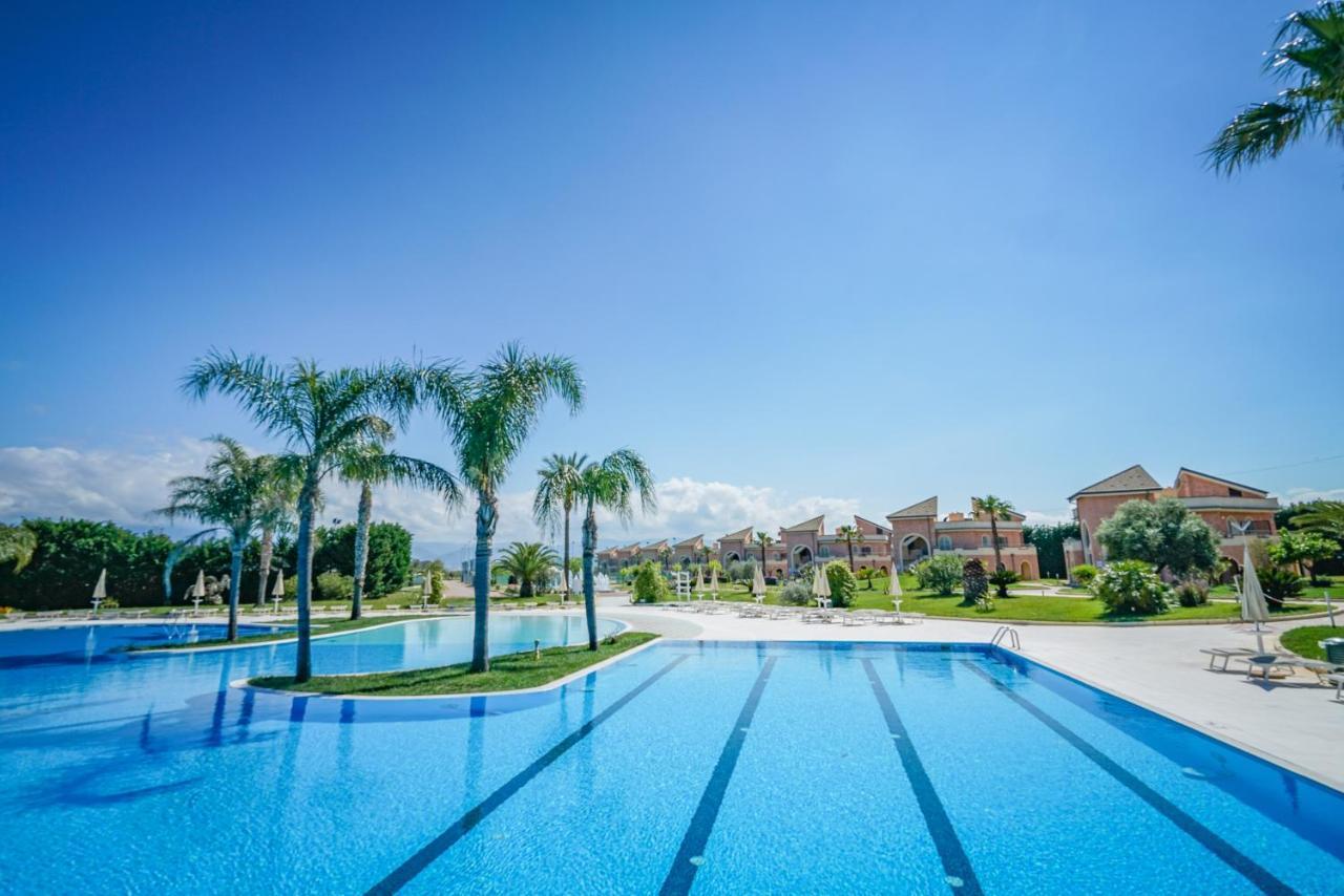 Bv Airone Resort 마리나 디 시바리 외부 사진