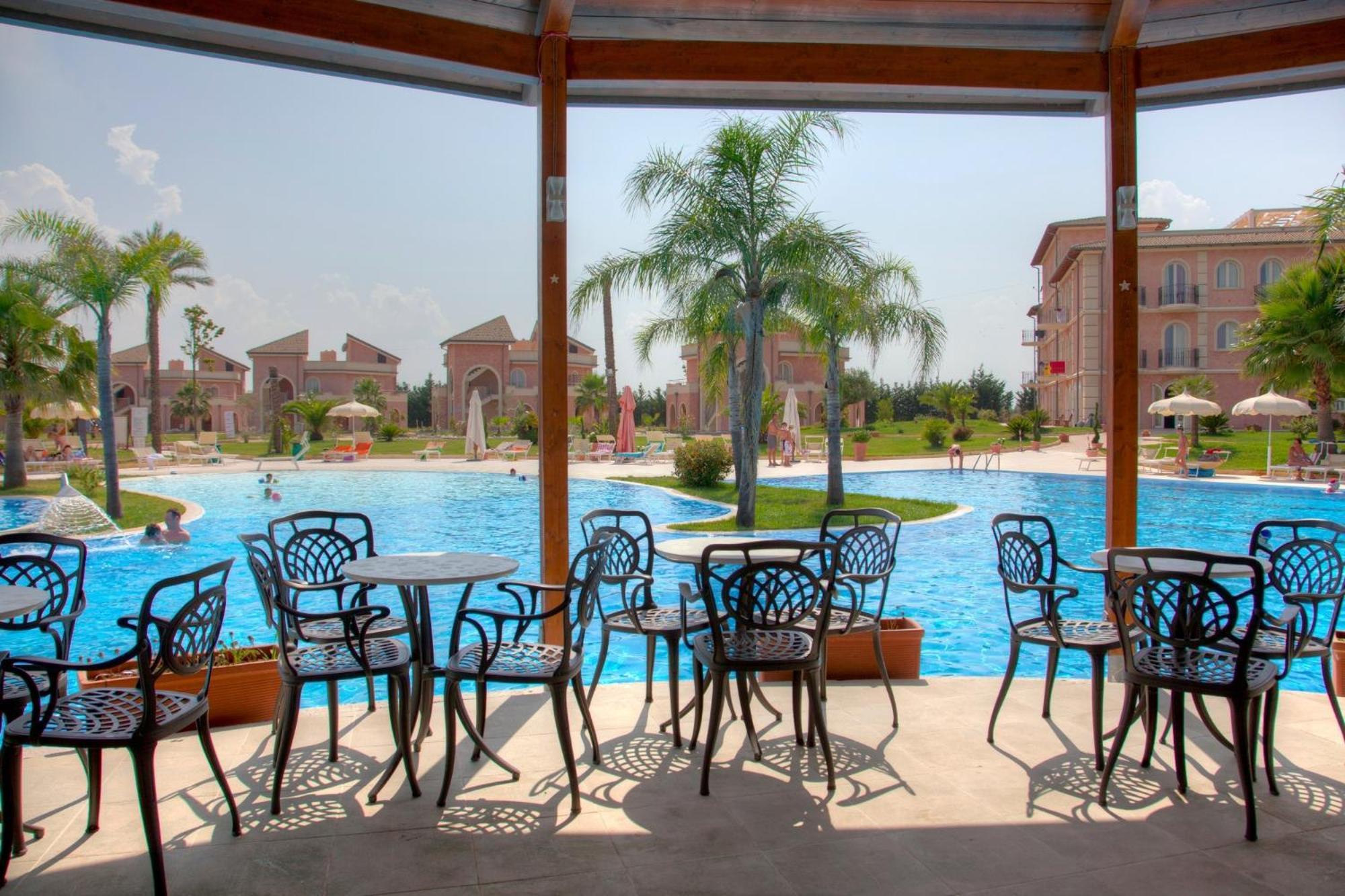 Bv Airone Resort 마리나 디 시바리 외부 사진